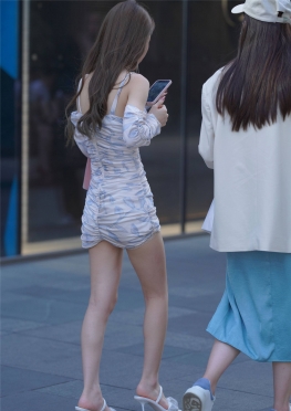 No.9496 蓝白吊D包TQ【135P】逛街的短裙大长腿美足美女套图