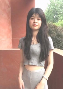 71418-71425在阳台上休息的灰色黑色紧身裤长腿女同--视频