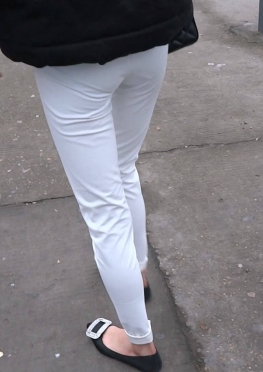 74230皮裤美女同学视频