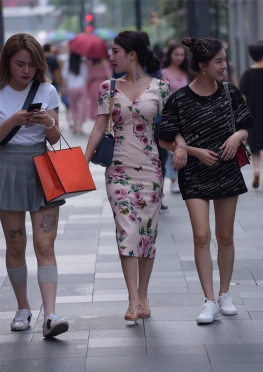 392碎花CQ【41P】一颦一笑非常有气质的长裙美女套图