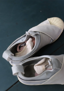 2018-DXG-049【320P+3V】两位舞蹈生女同--白丝足长腿美女套图