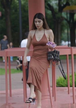 5190温R靠近-包Q【573P】身材高挑丰满的翘Tun长腿美女套图