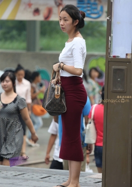 红色长裙，丰腴（17P）