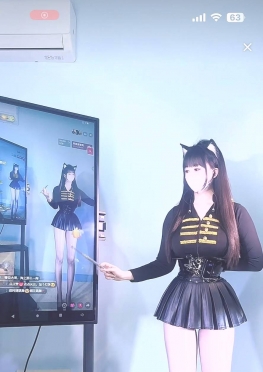 75494黑色超短裙黑丝大长腿美女视频