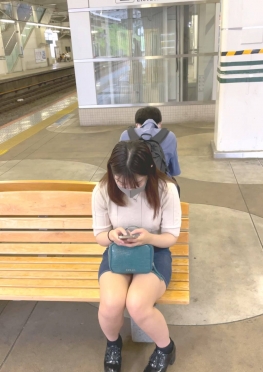 68267下班乘坐地铁回家的短裙长腿小姐姐视频