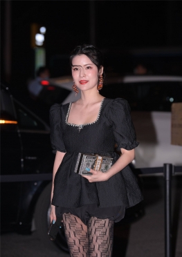 No.9527 短靴短Q【63P】黑色网袜大长腿气质美女套图