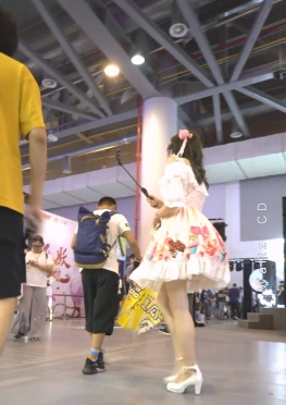 69263-69276漫展现场的白丝长腿小姐姐视频