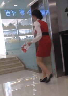 70426-70428在商场里搭讪短包裙长腿美女视频