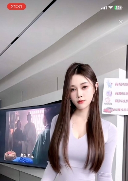 75492爱跳舞的紧身瑜伽裤长腿美女视频