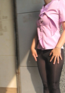 69916-69917和漂亮的短裙黑丝大长腿美女视频