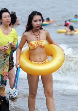 黄泳装，妹子