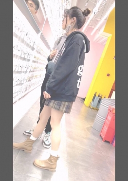 68527逛商店的jk短裙小姐姐小姐姐视频