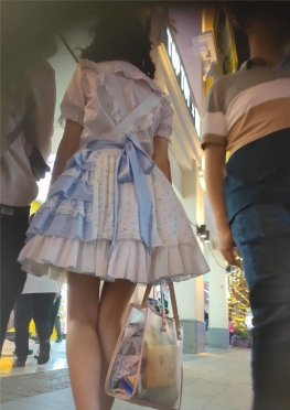 68137偶遇洛丽塔小姐姐大白腿长腿小姐姐视频