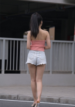 6066个人心事-白Rk【797P】丰满的后面入镜热裤短裤长腿女孩