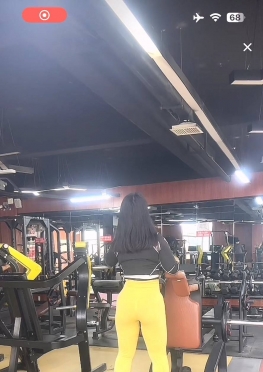 75596-75597健身的瑜伽裤长腿美女视频