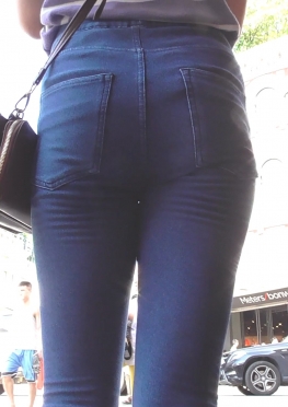 61253-61254紧身牛仔裤长腿美女视频