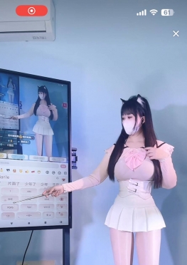 75702-75707白色超短裙百褶裙白丝长腿美女视频