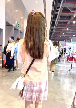 69195逛商场的jk短裙小姐姐小姐姐视频