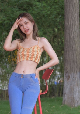 5061低Ya牛仔K【1053P】逛街的低腰紧身牛仔裤长腿美女套图