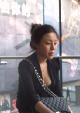 70196-70199逛商场的美女视频