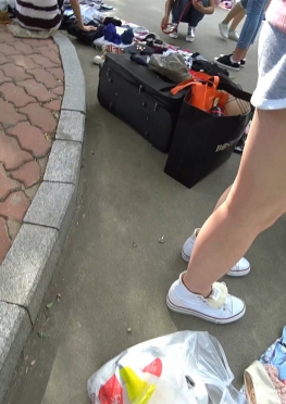 59366校园里的运动短裤大白腿美女同学视频