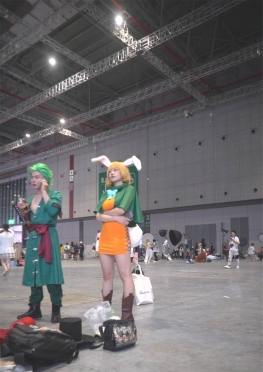 67415cosplay黄颜色短裙大长腿女孩长靴小姐姐视频