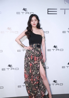 杨M-黑S斜肩S花长Q【88P】杨幂大长腿小姐姐小姐姐图片