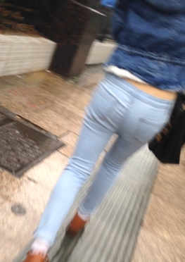 58826-58827-58828-58829-58830-58831-58832逛街的磨白牛仔裤长腿美女视频