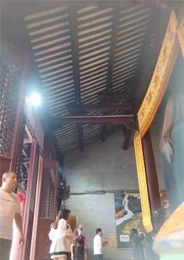 68192旅游偶遇短裙大白腿小姐姐视频